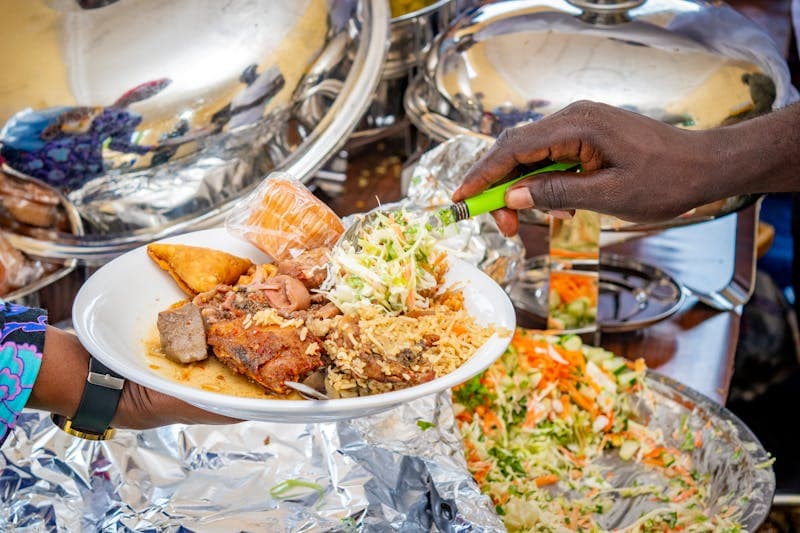 Garba (attiéké + thon frit)