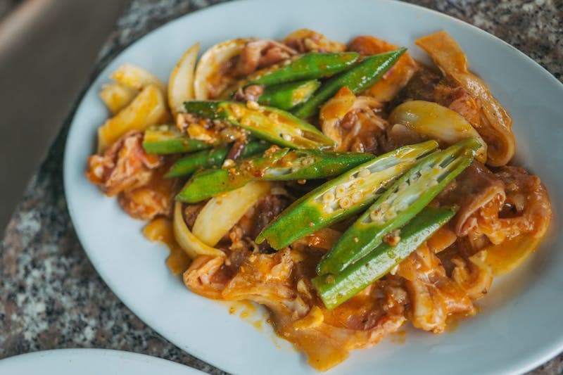 Tô + sauce gombo